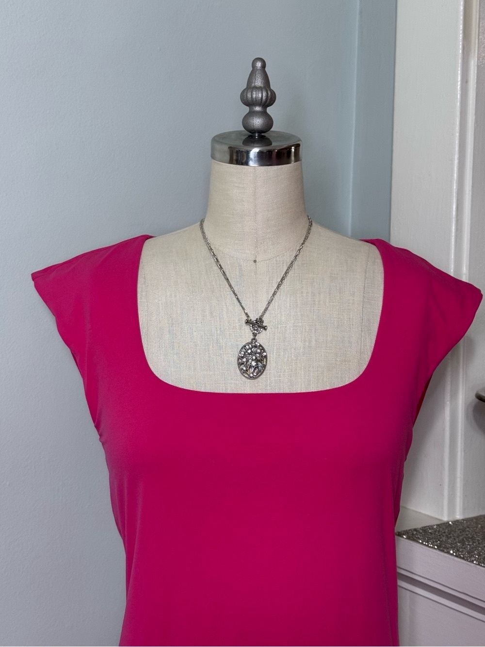 White House Black Market FORME All Ways Stretch Square Neck Top Hot Pink Large - Picture 3 of 8